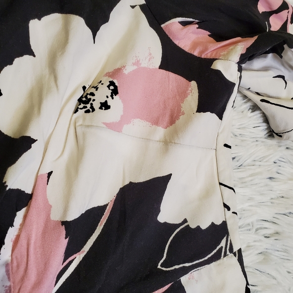 A Pea In The Pod Dress - Picture 5 of 11